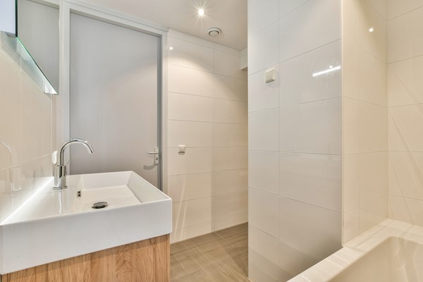 Medium property photo - Burmandwarsstraat 1, 1091 SL Amsterdam